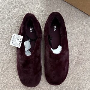 Zara Women's Deep Burgundy Faux Fur ballet flats